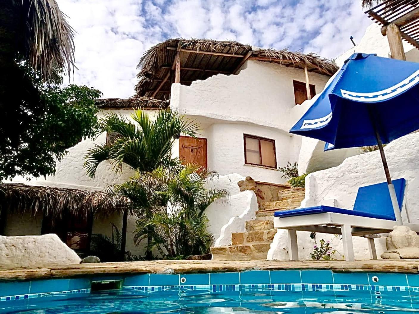 Hotel Smiling Crab Canoas de Punta Sal Exterior foto
